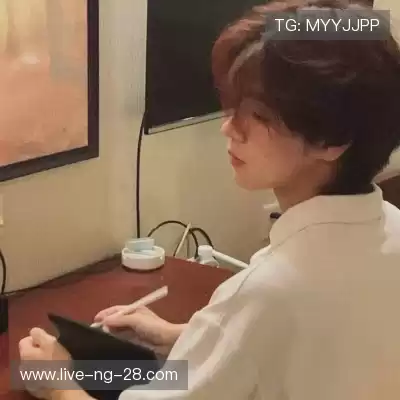 劳能豪